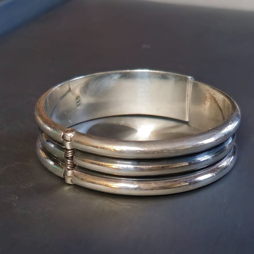 925 Sterling Silver Ribbed Hinged Clamper Bangle Bracelet Modernist Jewelry 51g - Picture 3 of 14